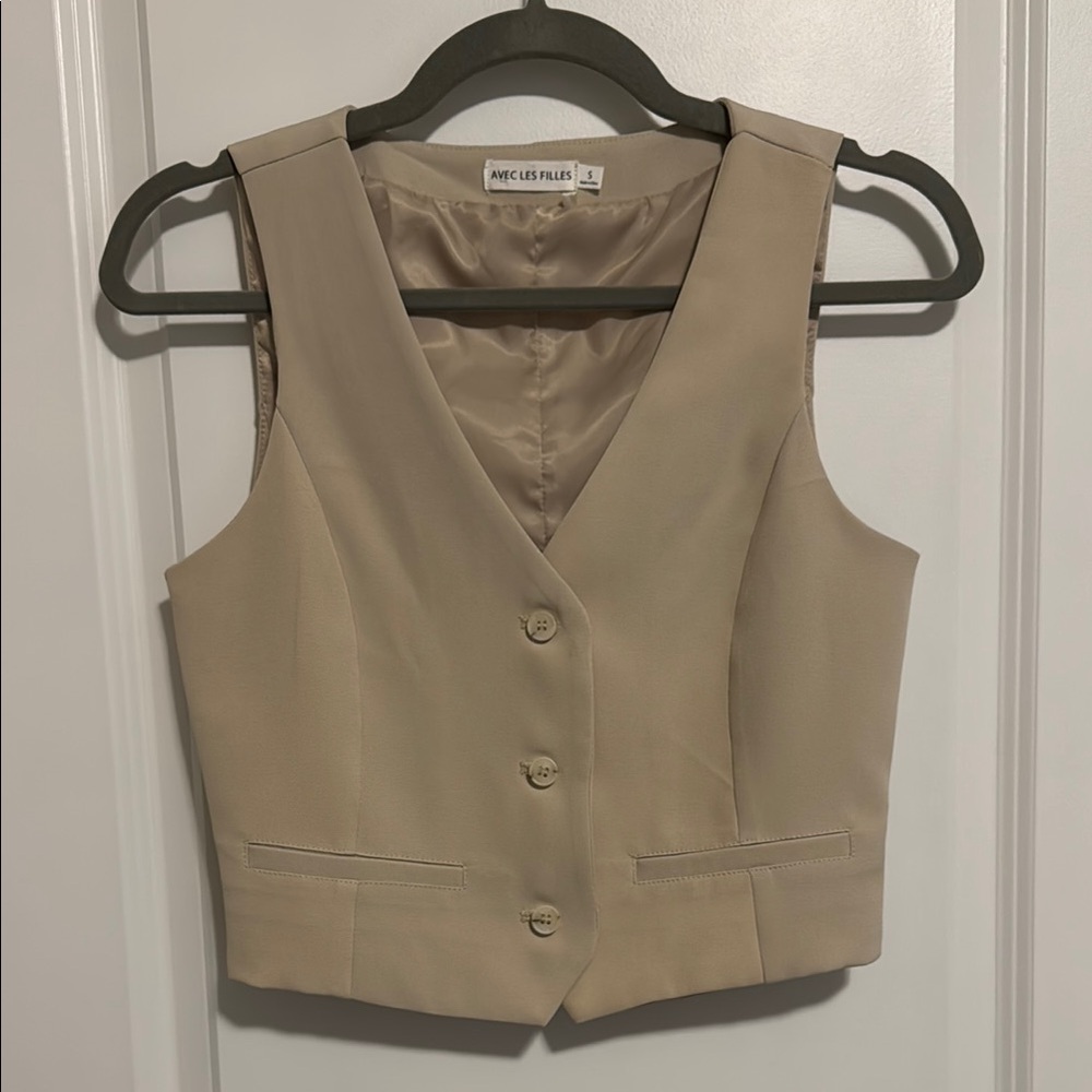 Avec Les Filles Tan Buttoned Vest